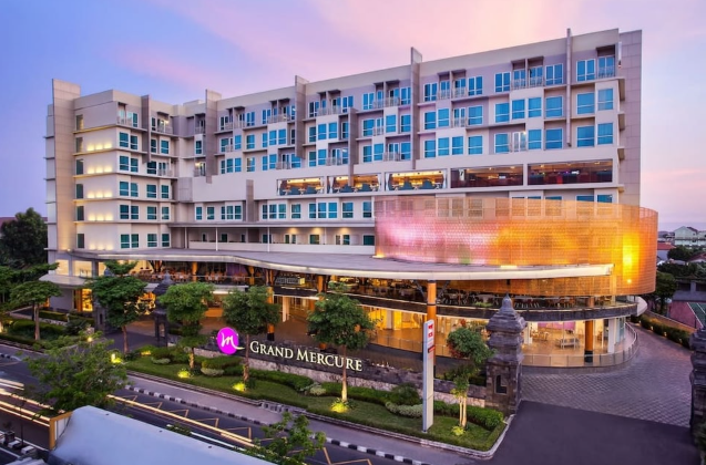 Mercure Depok: Penginapan Nyaman di Pusat Kota